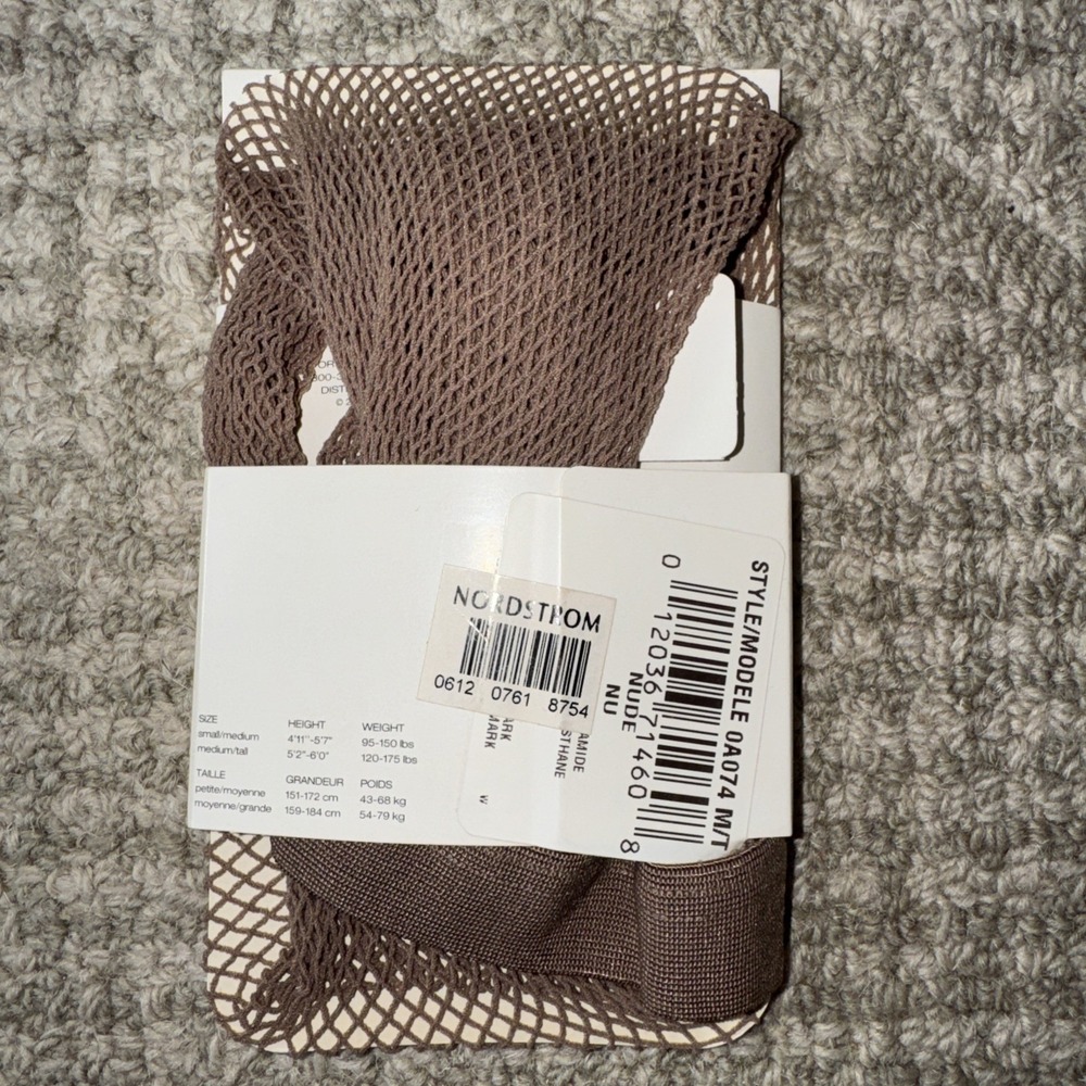 New Vintage DKNY Fish Net Tights Medium /Tall-  Nude Tan Color - Picture 2 of 5